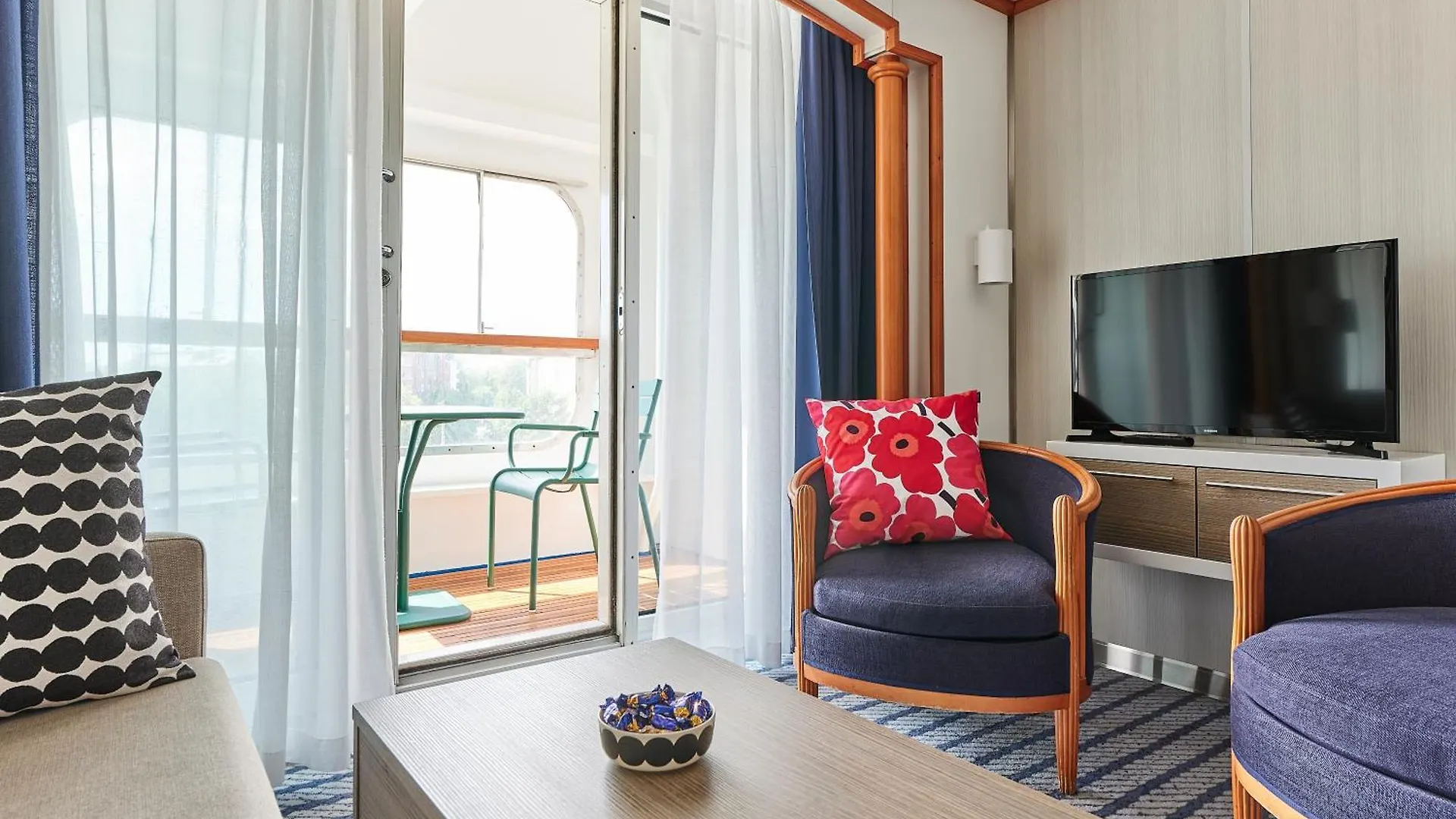 Silja Line Ferry - Helsinki 2 Nights Return Cruise To Stockholm Hotel