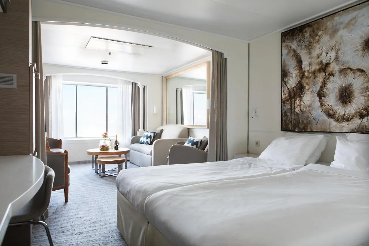 Silja Line Ferry - Helsinki 2 Nights Return Cruise To Stockholm Hotell
